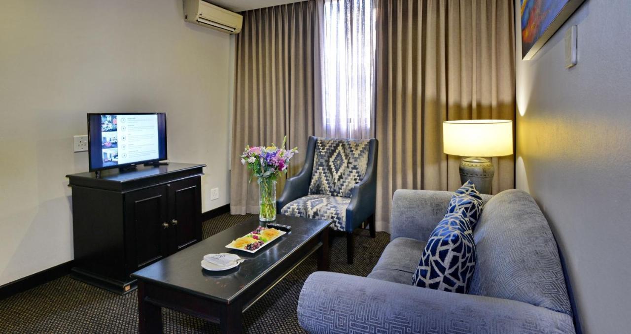 Anew Hotel Witbank Emalahleni Экстерьер фото