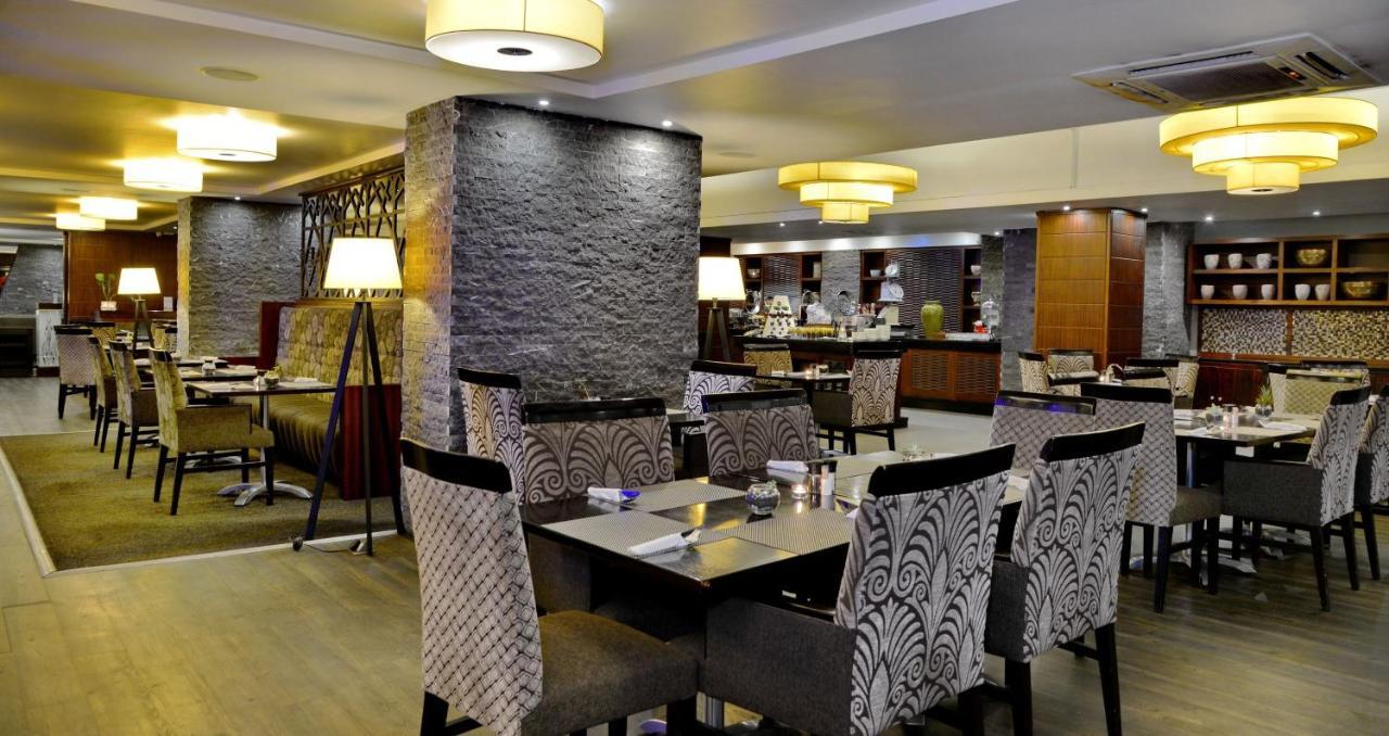 Anew Hotel Witbank Emalahleni Экстерьер фото